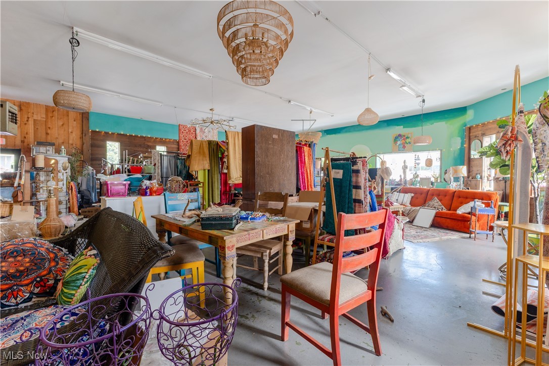 745 E Main Street Geneva OH 44041