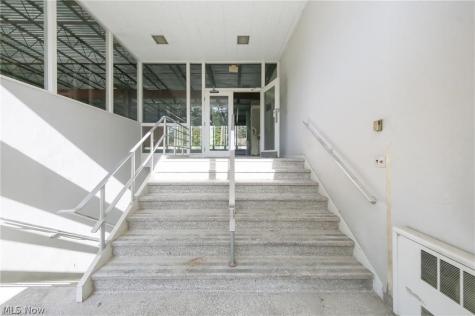 27059 Center Ridge Road Westlake OH 44145