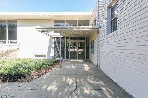27059 Center Ridge Road Westlake OH 44145