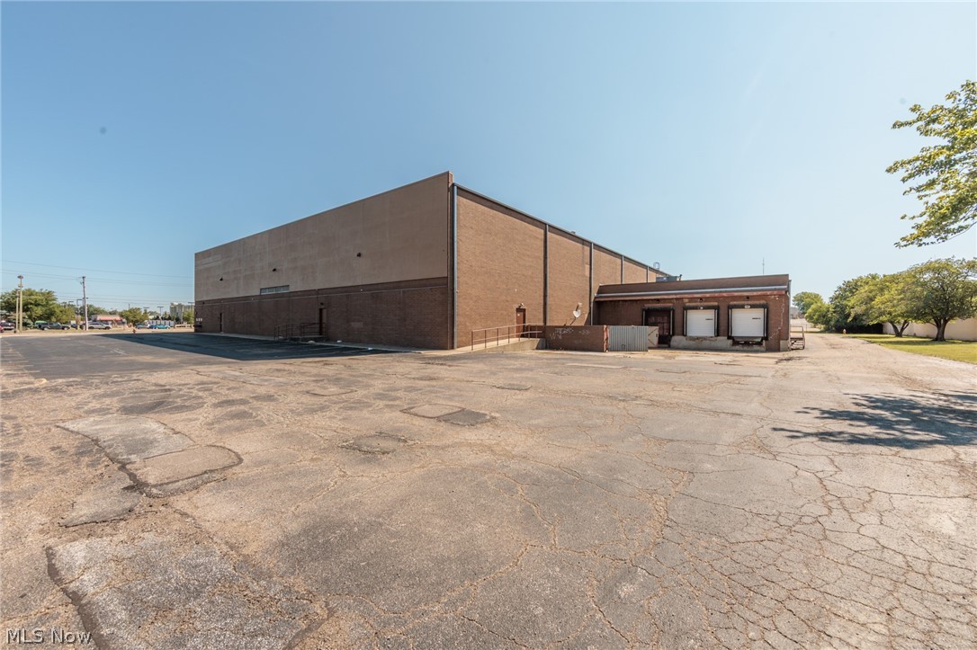 8555-8735 Day Drive Parma OH 44129