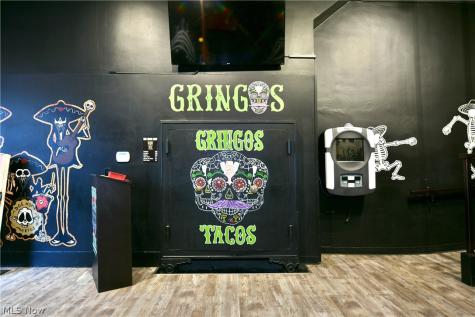 24 N Phelps Street Youngstown OH 44503