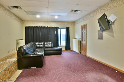 24 N Phelps Street Youngstown OH 44503