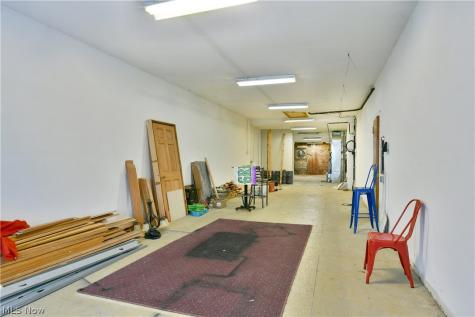 24 N Phelps Street Youngstown OH 44503