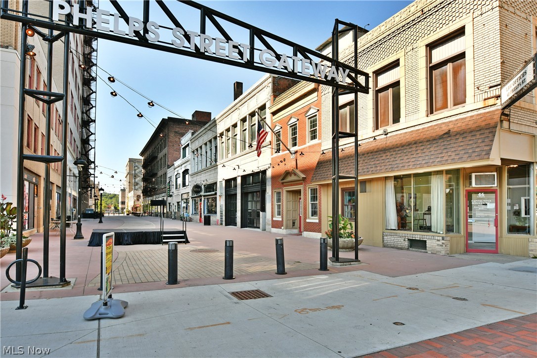 24 N Phelps Street Youngstown OH 44503