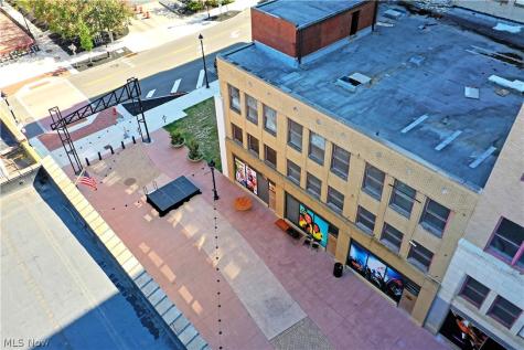 24 N Phelps Street Youngstown OH 44503