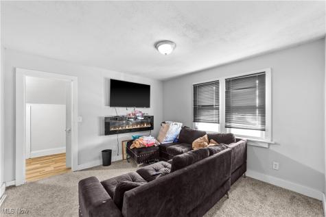 4412 E 156th Street Cleveland OH 44128