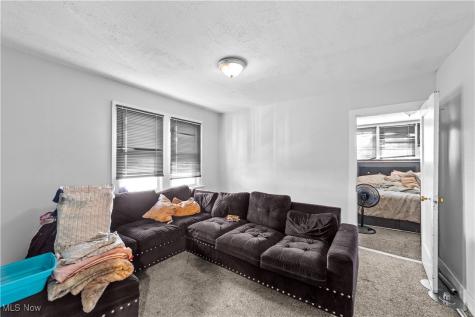 4412 E 156th Street Cleveland OH 44128