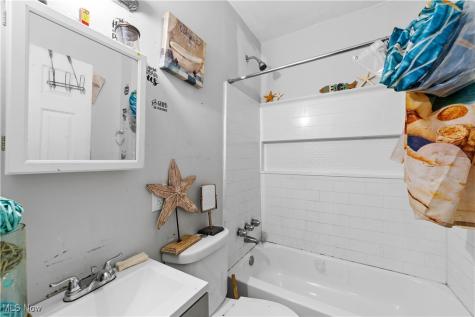 4412 E 156th Street Cleveland OH 44128