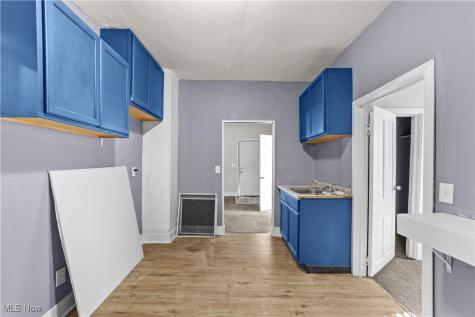 4412 E 156th Street Cleveland OH 44128