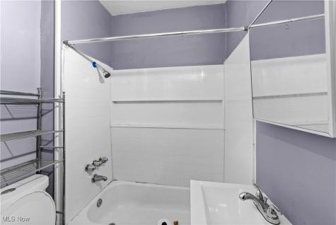 4412 E 156th Street Cleveland OH 44128