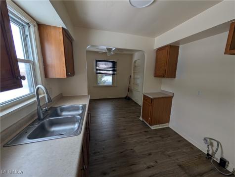 4412 E 156th Street Cleveland OH 44128