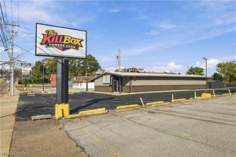 1305 E Tallmadge Avenue Akron OH 44310