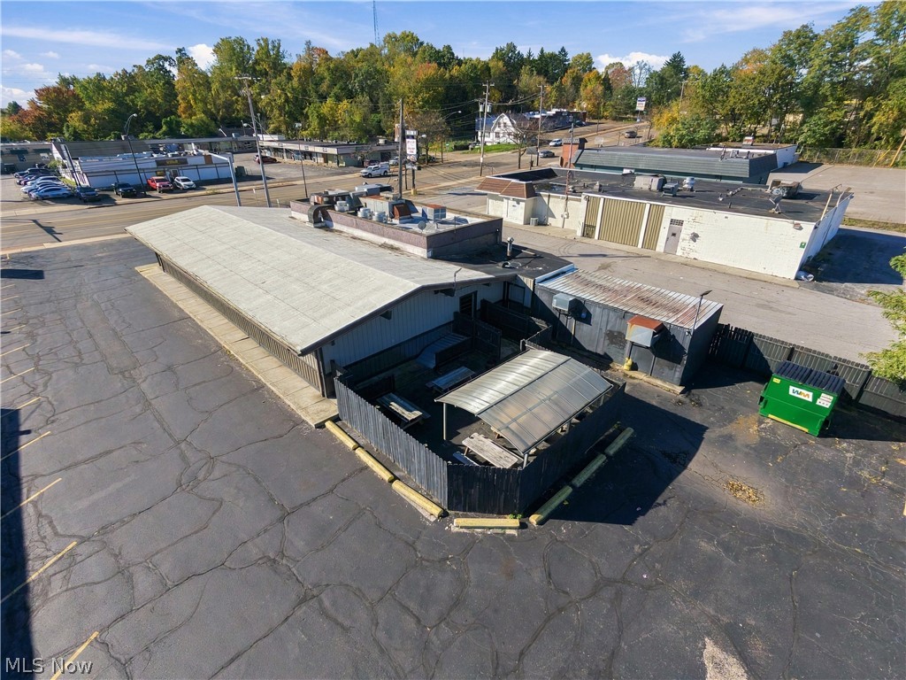 1305 E Tallmadge Avenue Akron OH 44310