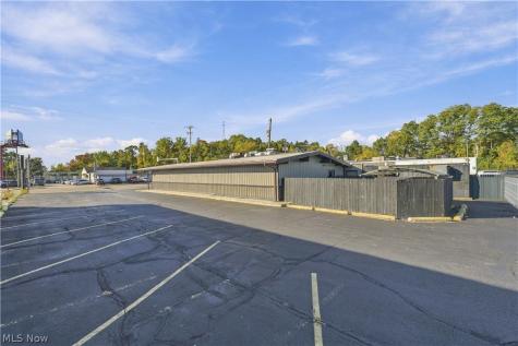 1305 E Tallmadge Avenue Akron OH 44310