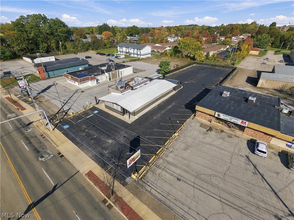 1305 E Tallmadge Avenue Akron OH 44310