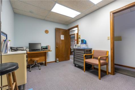 105 5th Street SE Barberton OH 44203