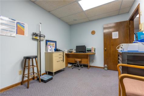 105 5th Street SE Barberton OH 44203