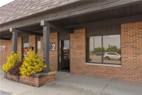 105 5th Street SE Barberton OH 44203