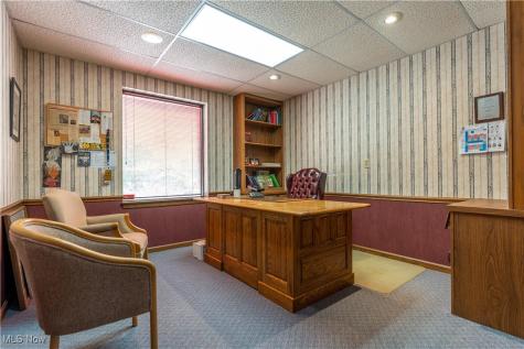 105 5th Street SE Barberton OH 44203