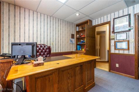 105 5th Street SE Barberton OH 44203