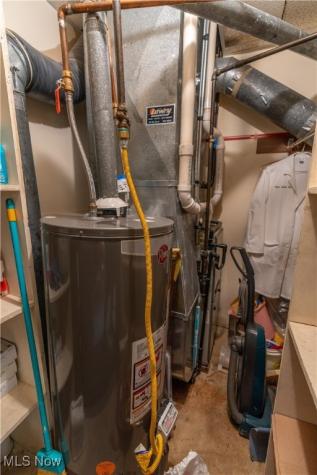 105 5th Street SE Barberton OH 44203