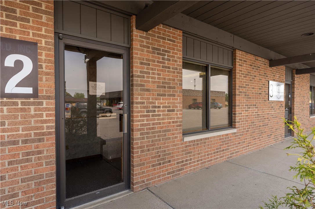 105 5th Street SE Barberton OH 44203