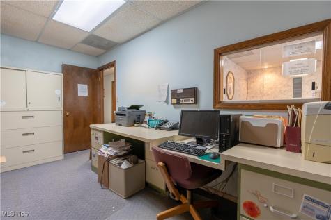 105 5th Street SE Barberton OH 44203