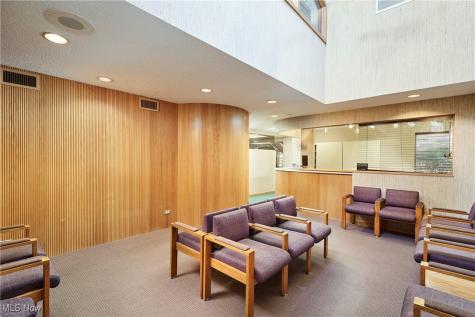 3500 W Market Street Fairlawn OH 44333