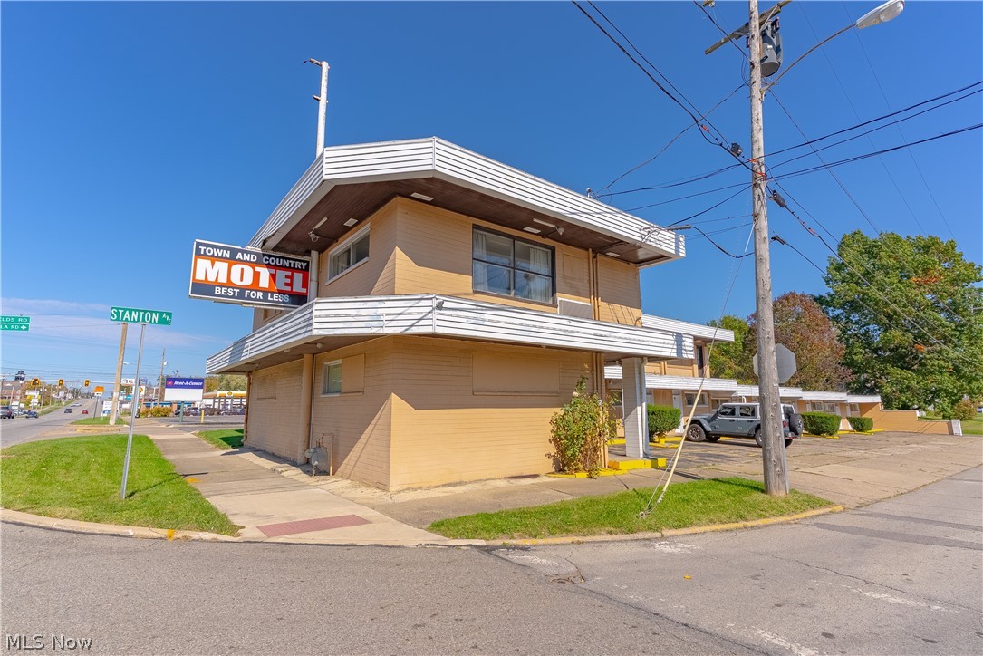 5235 Market Street Youngstown OH 44512
