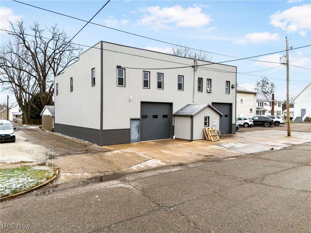 70 Park Avenue SE Carrollton OH 44615