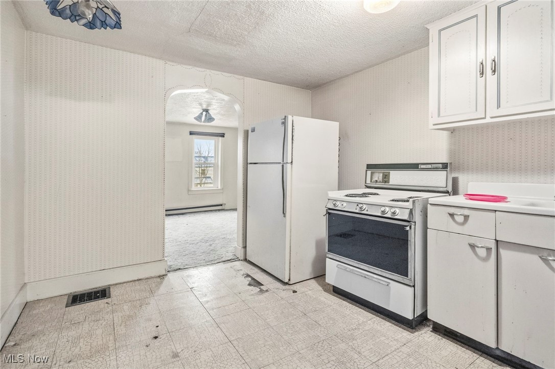 70 Park Avenue SE Carrollton OH 44615