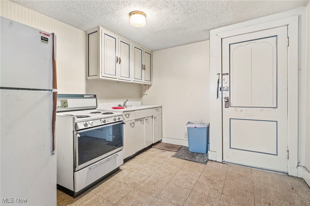 70 Park Avenue SE Carrollton OH 44615