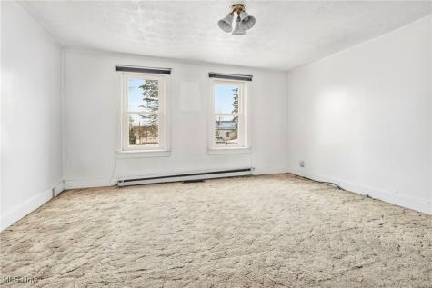 70 Park Avenue SE Carrollton OH 44615