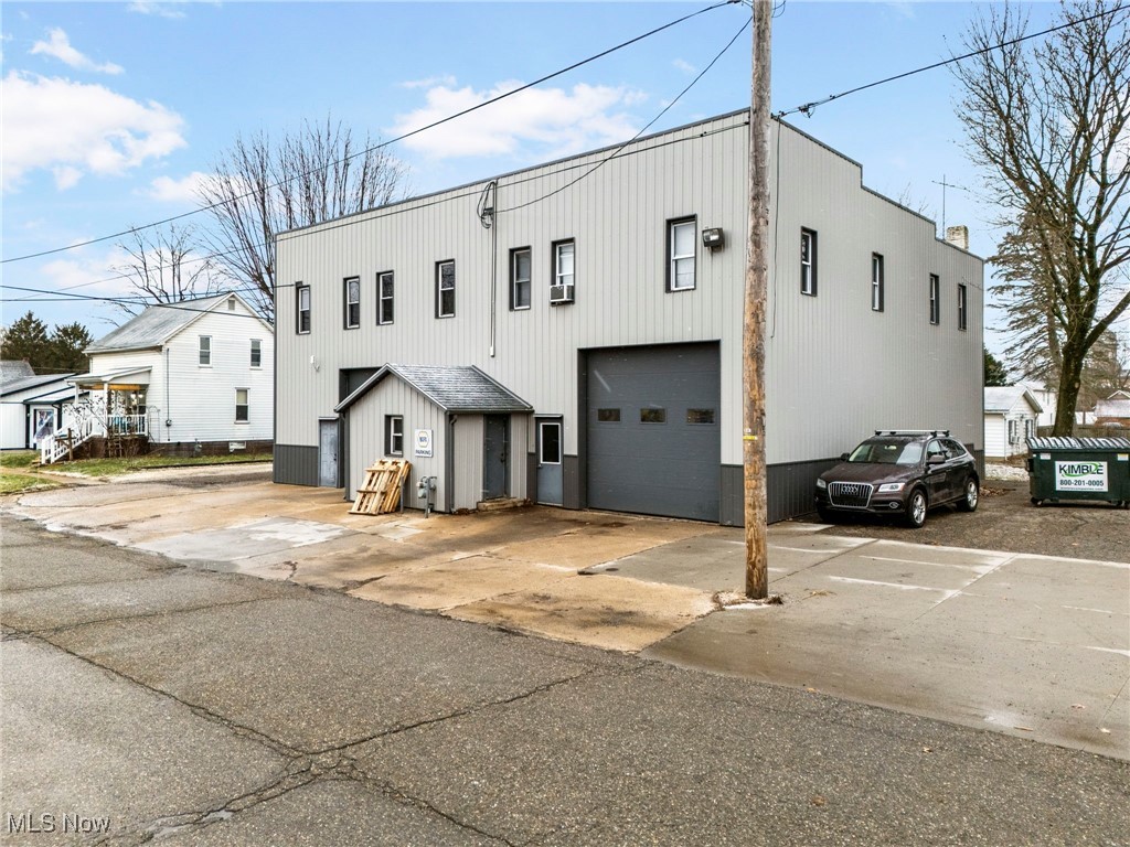 70 Park Avenue SE Carrollton OH 44615