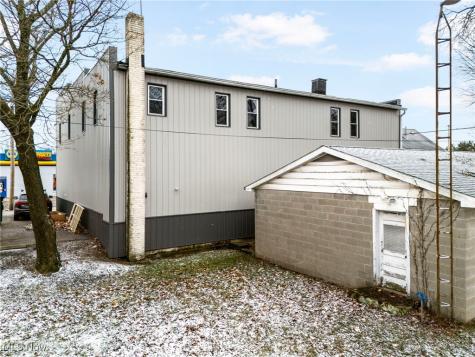 70 Park Avenue SE Carrollton OH 44615