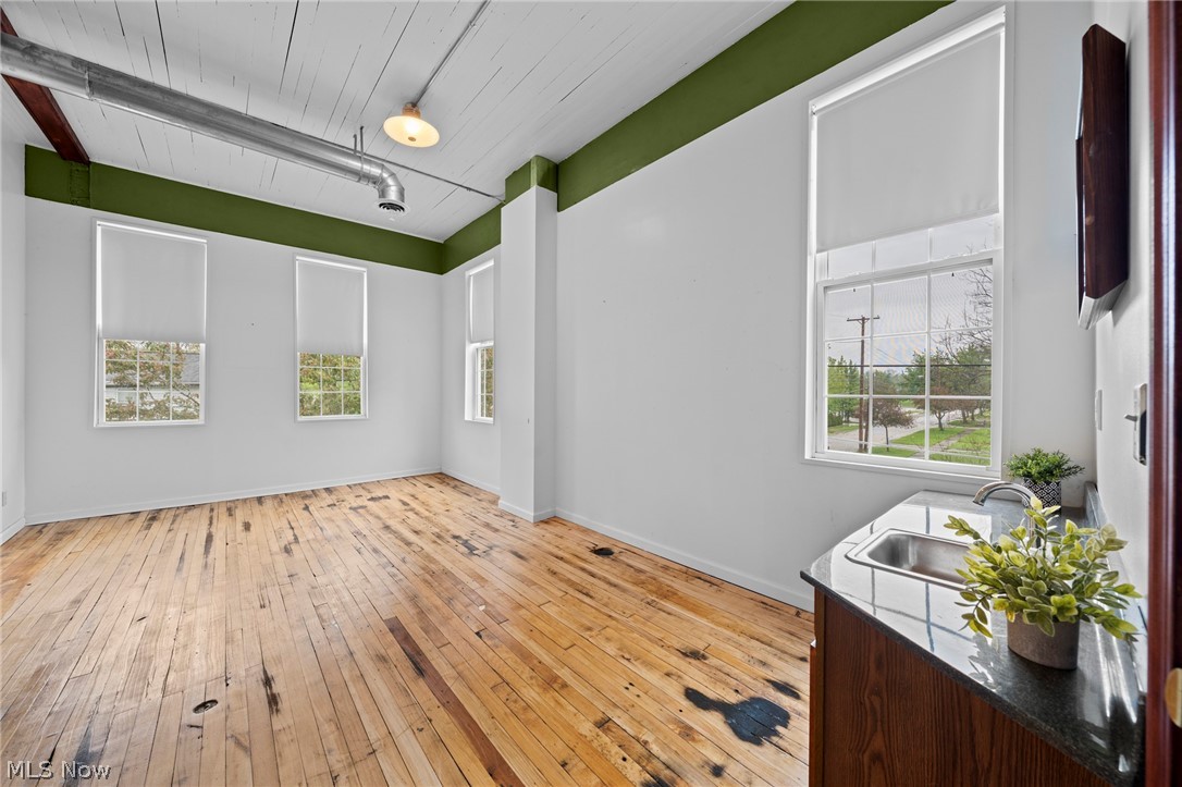 241 Myrtle Street Ravenna OH 44266