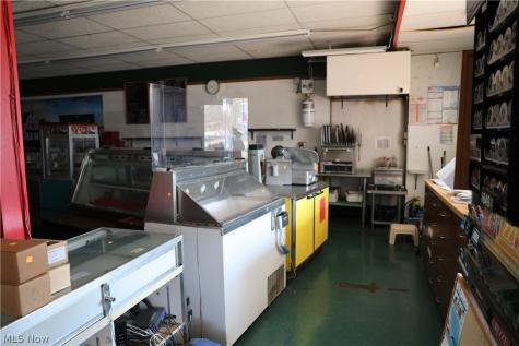 182 West Front Street Killbuck OH 44637