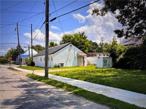 4712 W 130th Street Cleveland OH 44135