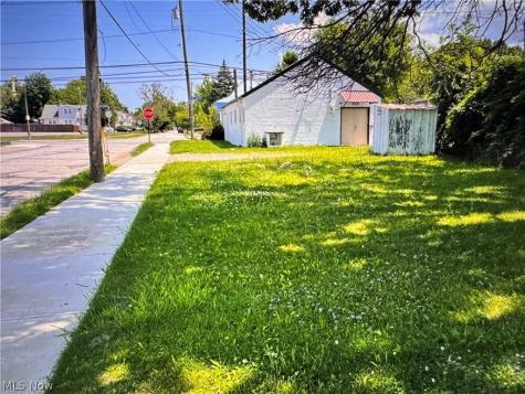 4712 W 130th Street Cleveland OH 44135