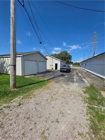 41981 N Ridge Road Elyria OH 44035