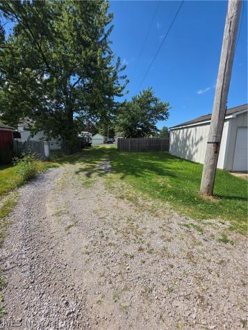 41981 N Ridge Road Elyria OH 44035