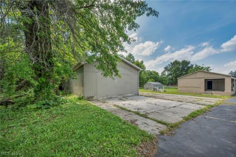 1974 - 1984 Warren Avenue Niles OH 44446