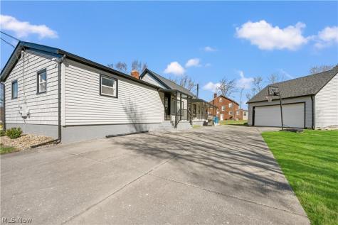 4001 S Cleveland Massillon Road Barberton OH 44203
