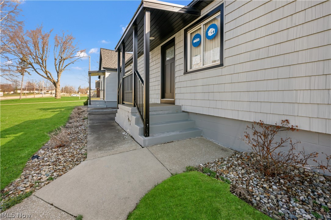 4001 S Cleveland Massillon Road Barberton OH 44203