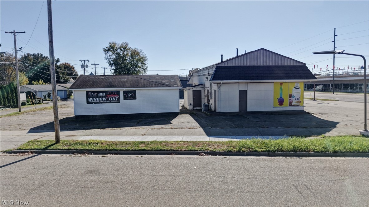 105 S Wooster Avenue Dover OH 44622