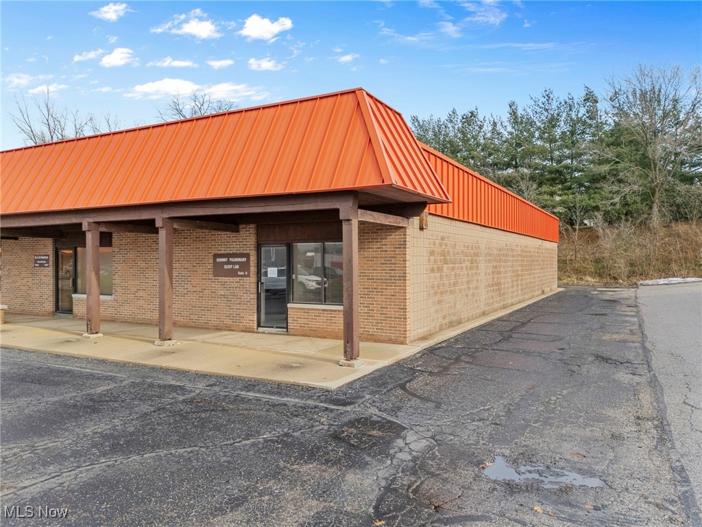 103 5th Street SE Barberton OH 44203