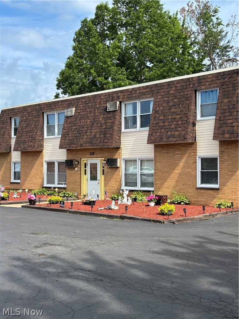 3041 & 3037 Frederick Street Youngstown OH 44505