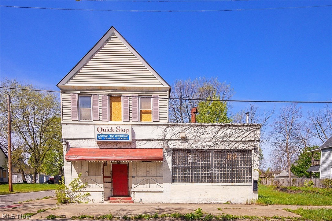 1054 E 71st Street Cleveland OH 44103