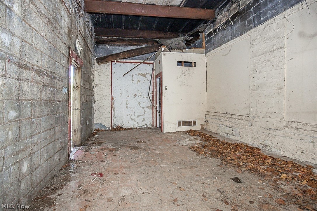 1054 E 71st Street Cleveland OH 44103