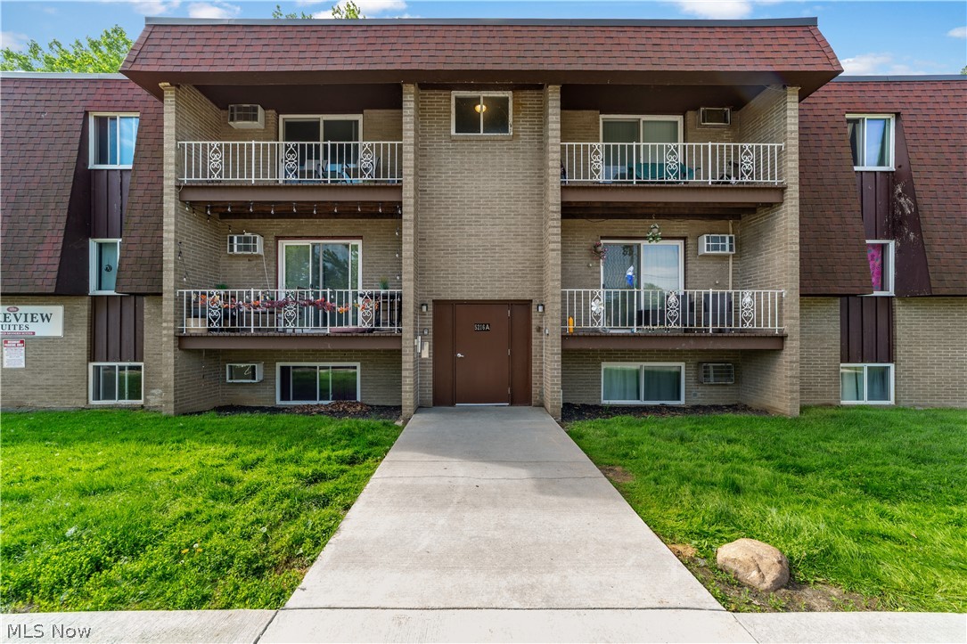 5216 E Lake Road Sheffield OH 44054